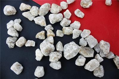 九江石英砂垫层 电话咨询